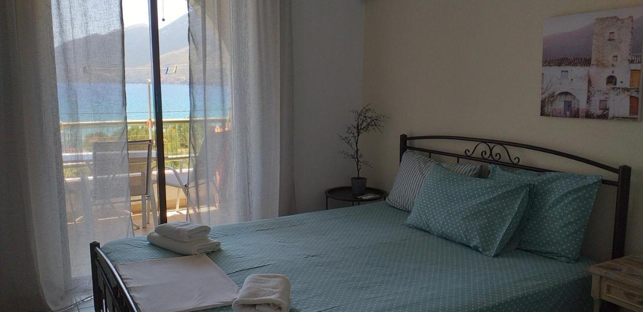 Kavoulakos Studios Skoutárion Buitenkant foto