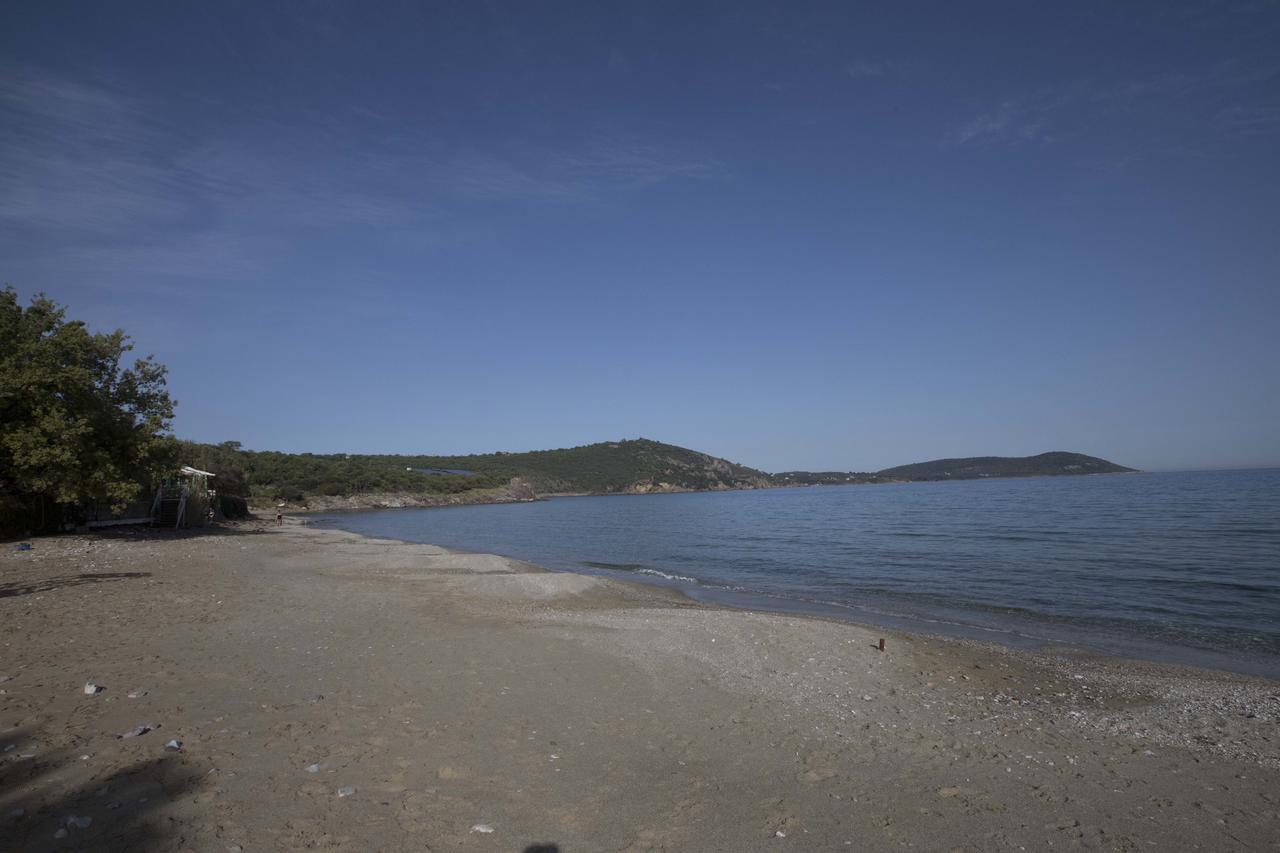 Kavoulakos Studios Skoutárion Buitenkant foto